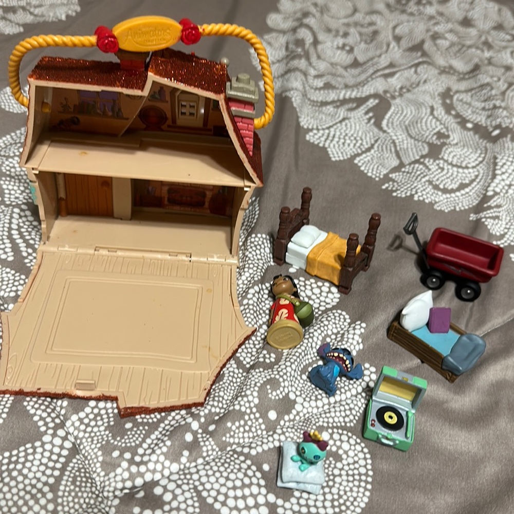 Disneys Animators Lilo and Stich set.